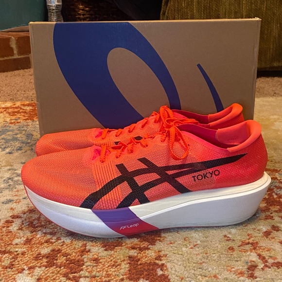 ASICS Metaspeed SkyTokyo M 13 -